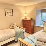 River Dance Cottage, Σπίτι διακοπών *