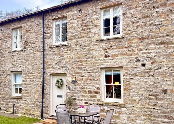 River Dance Cottage, Holiday home *